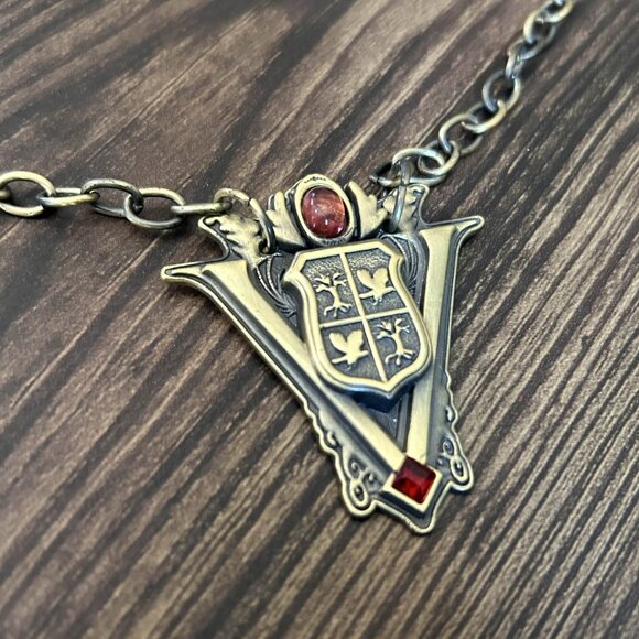 RARE NECA Volturi Crest Necklace ASO Jane Twilight New Moon - Picture 3 of 6